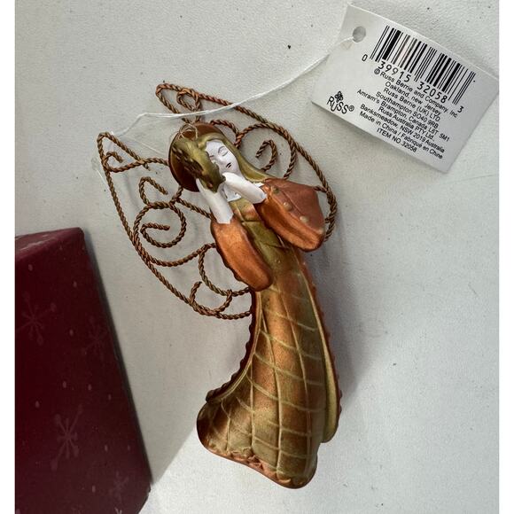 Vintage Russ Praying Angel Ornament Golden Renaissance Christmas - Picture 2 of 7